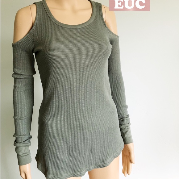 Splendid Tops - Splendid Cold Shoulder Thermal Splendid Tops - Splendid Cold Shoulder Thermal